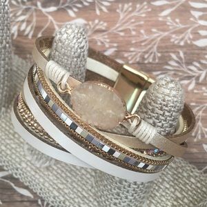 MAGNETIC CLOSURE DRUZY WRAP BRACELET